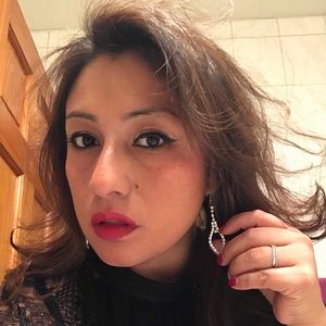 Meet your Posher, Nadia